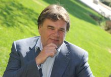 SDP i HNS u ratu, Jakovčiću cvjetaju ruže