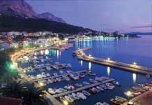 Netko je Slovaku na plaži u Podgori polomio rebra