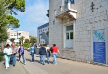 Djevojka (22) rodila četvrto dijete u Gospiću. Hitno je prebacili u Zadar, umrla je