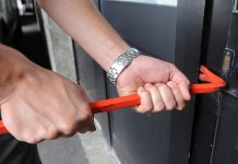 Bosanski turist u Tučepima ostao bez 20 tisuća kuna