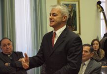 Slučaj Kalelarga: otvoreno pismo učenicima gimnazije Vladimira Nazora i zahtjev za smjenu ravnatelja