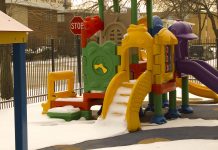 Djevojčica dijelila heroin u vrtiću, mislila da joj je majka napunila ruksak – bombonima!