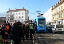Strava na zagrebačkoj Ilici: Tramvaj vukao muškarca čije je tijelo udaralo po stupićima