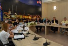 Verica Raos: Gradonačelniče Biliću, zašto samo djeca partijskih čelnika dobivaju poslove u gradskim službama?