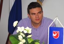Policijska intervencija u prostorijama makarskog HDZ-a: Sukobili se Jure Brkan i Ivan Bajan!