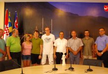 Ubuduće u makarsku Gradsku upravu možete ući bosonogi i bez odjeće!