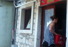 FOTO KRITIKA Otvoriš kafić, kršiš zakon i još zauzmeš susjedni gradski prostor!