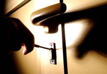 Gradac: Lupeži iz kuće odnijeli zlatninu vrijednu nekoliko desetaka tisuća kuna