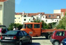 FOTO KRITIKA Građani pitaju: Znaju li gradske vlasti da turistička sezona još uvijek traje?