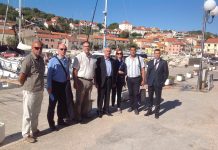 Zadarski župan Stipe Zrilić posjetio dugootočku osnovnu školu