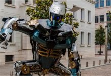 Crnogorac Danilo u Zadar doveo sedam ogromnih transformera