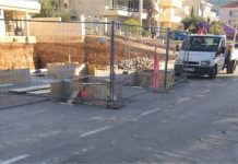 FOTO KRITIKA Nedaleko kuće gradonačelnika Bilića, građevinari uništavaju gradsku imovinu, a inspektora i komunalnih redara ni za lijek!