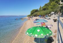 FOTOGALERIJA Plaže u Brelima krcate su turista…