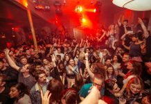 Noćni klubovi u Makarskoj pogoduju širenju koronavirusa!