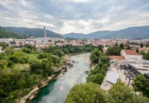 Grad trešanja, grad zerdelija, grad vijugavih rijeka…