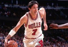 Toni Kukoč u Košarkašoj kući slavnih – uveo ga Michael Jordan