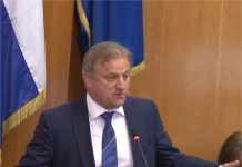 Iako mu je formalno otkazao suradnju, Jerko Trogrlić napisao je i današnji govor gradonačelniku Dukiću