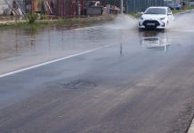 HDZ Ploče: Kad kiša opere šminku i prikaže realnost