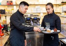 Turističku sezonu spasili strani radnici