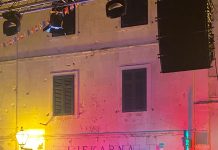 FOTO Koncert Daleke obale sinoć u Makarskoj nije privukao građane