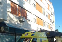 ŠIME U AKCIJI Umjesto na poslu, ekipa Hitne u kafiću, a službeno vozilo na pločniku