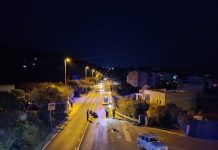 FOTO/VIDEO Ozlijeđene dvije osobe u prometnoj nezgodi večeras u Makarskoj