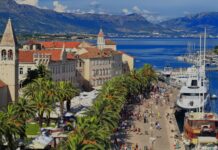 Nasukala se jahta kod Trogira