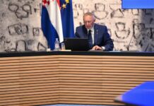 Božinovićev sustav uzbunjivanja je goli k… za Whatsapp poruke o trovanju jednjaka