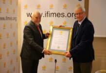 Akademiku Mirku Pejanoviću uručeno priznanje za životno djelo