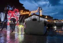 Najveći mali advent u Makarskoj danas otvara svoja vrata