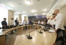 Grad Makarska isplatiti će vijećnicima 14.600 € za 2024.godinu