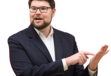 Bezveznjak Peđa Grbin dobit će nogu u guzicu do kraja godine