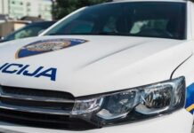 Kod Sinja sletjelo vozilo i udarilo u zid: četiri osobe poginule!