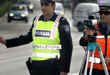 Prijetio pištoljem prolaznicima, pokazalo se da je bio plastični