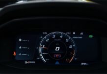 Žena otkrila da je stvarna kilometraža na kupljenom automobilu smanjena za čak 100.000 km – evo kao to izbjeći