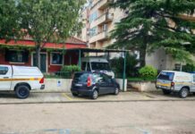 FOTO KRITIKA Budalaš blokirao službeno vozilo HGSS-a u Makarskoj