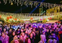 Uz odličnu atmosferu i mnoštvo posjetitelja službeno otvoren Advent u Samoboru