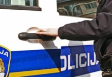 Divljaci u Metkoviću kamenjem gađali čamac sa veslačima