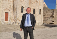 Višeslav J. Dokoza: Kako je Marijan Marasović kao inženjer strojarstva vršio nadzor građevinskih radova u Starigradu…