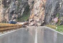 Odron zatvorio cestu Vrgorac- Makarska!