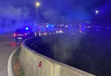 FOTO Teška prometna nesreća u Krvavici: Vozač ostao zarobljen u zapaljenom automobilu!