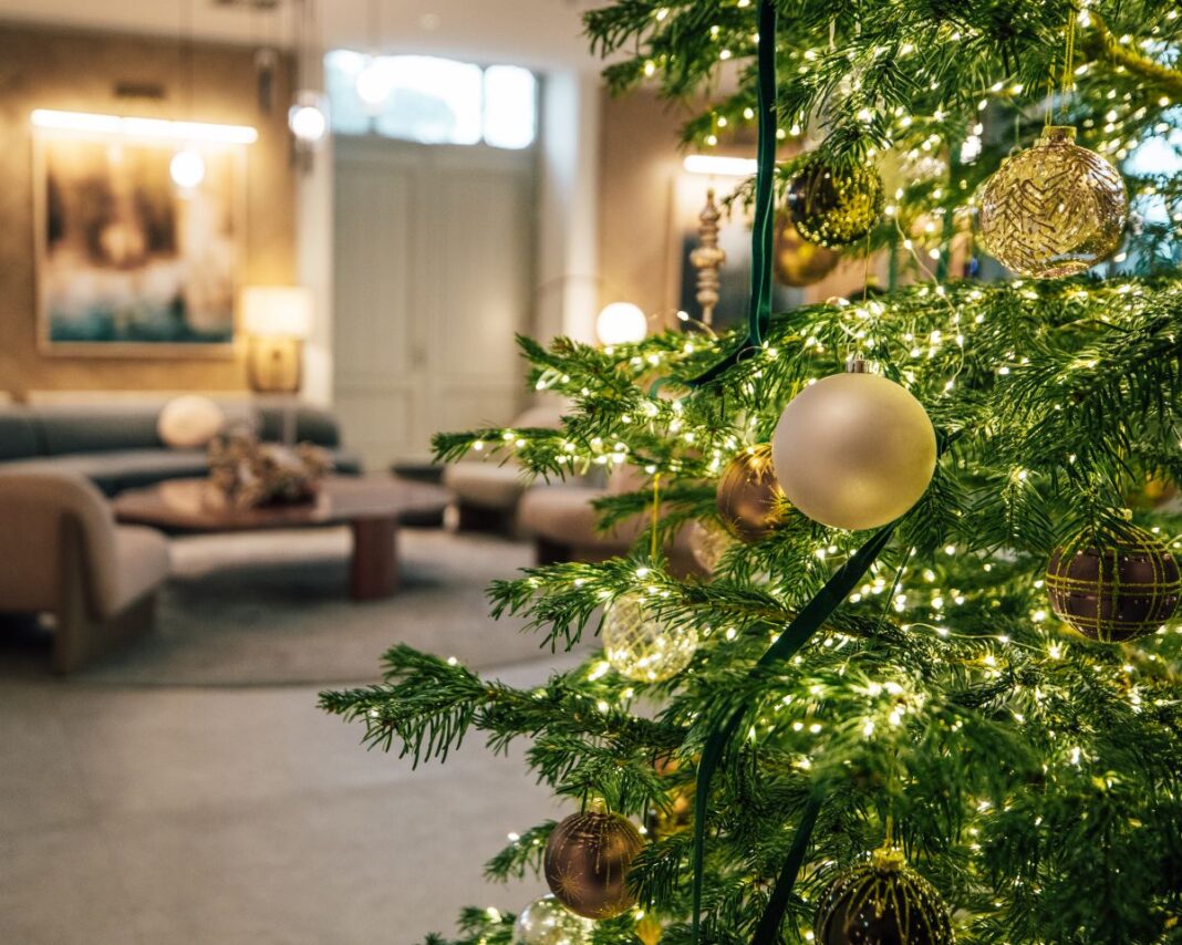 Hyatt_Božićno drvce