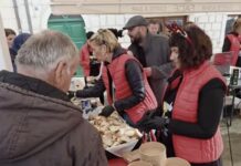 Badnja marenda u Makarskoj: HDZ i SDP – braća po bakalaru