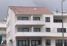 PISMO ČITATELJA Opasni građevinski radovi u potkrovlju zgrade u Baškoj Vodi