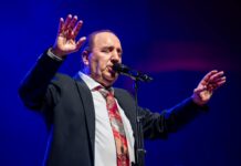 FOTO Kralj dalmatinske fešte priredio spektakl i pjevao gotovo 3 puna sata