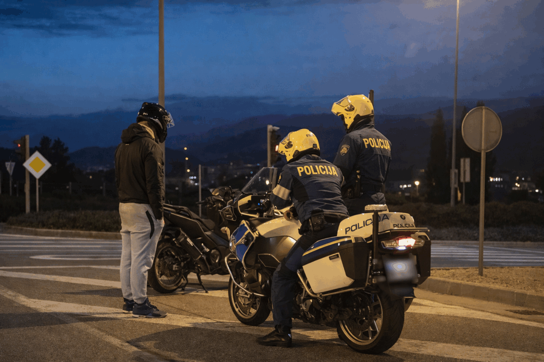 policija221