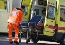 Žena na Braču se srušila ispred zaključane Hitne pomoći – mještani ju oživljavali